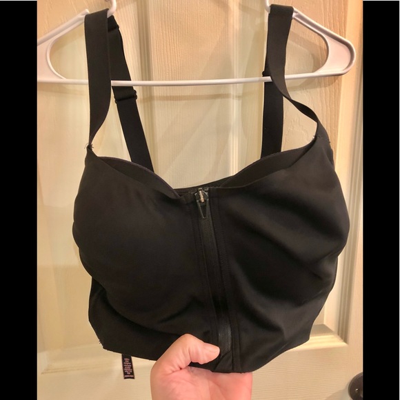 Victoria's Secret Other - EUC- Victoria’s Secret Knock-out Bras